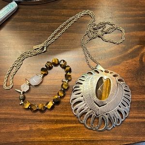Tigers eye set of Kendra Scott, includes necklace & bracelet